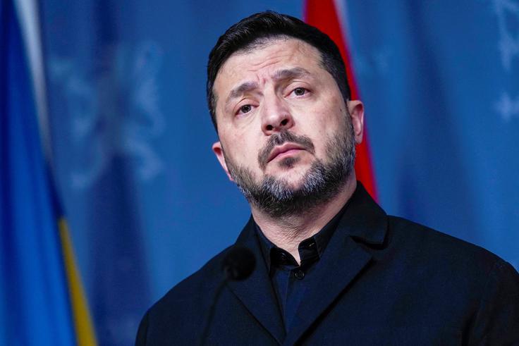 "Trenutno moramo zamrzniti (spopade), in menim, da je to pravi način za končanje vojne," je poudaril Zelenski. | Foto: Reuters