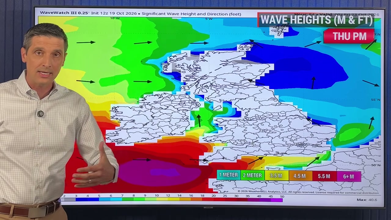 Forecast wave height map of British Isles, Thursday PM